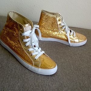 Size 7.5 disco sneaks